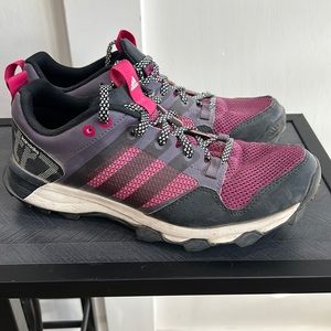 Adidas Kanadia TR7 Womens Size 7.5 Athletic Trail Running Shoes AQ4813